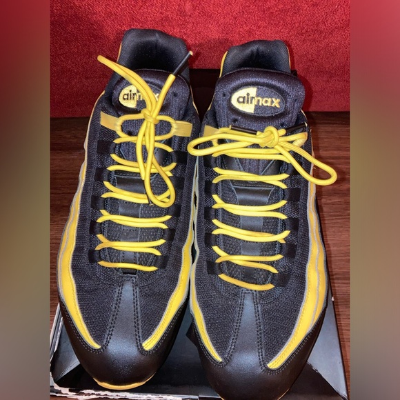 NIKE AIR MAX 95 - Picture 2 of 5